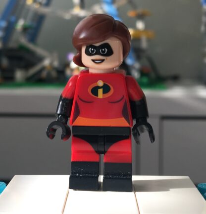 LEGO Mrs Incredible Minifigure