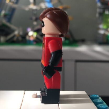 LEGO Mrs. Incredible Elastigirl Minifigure - Image 2