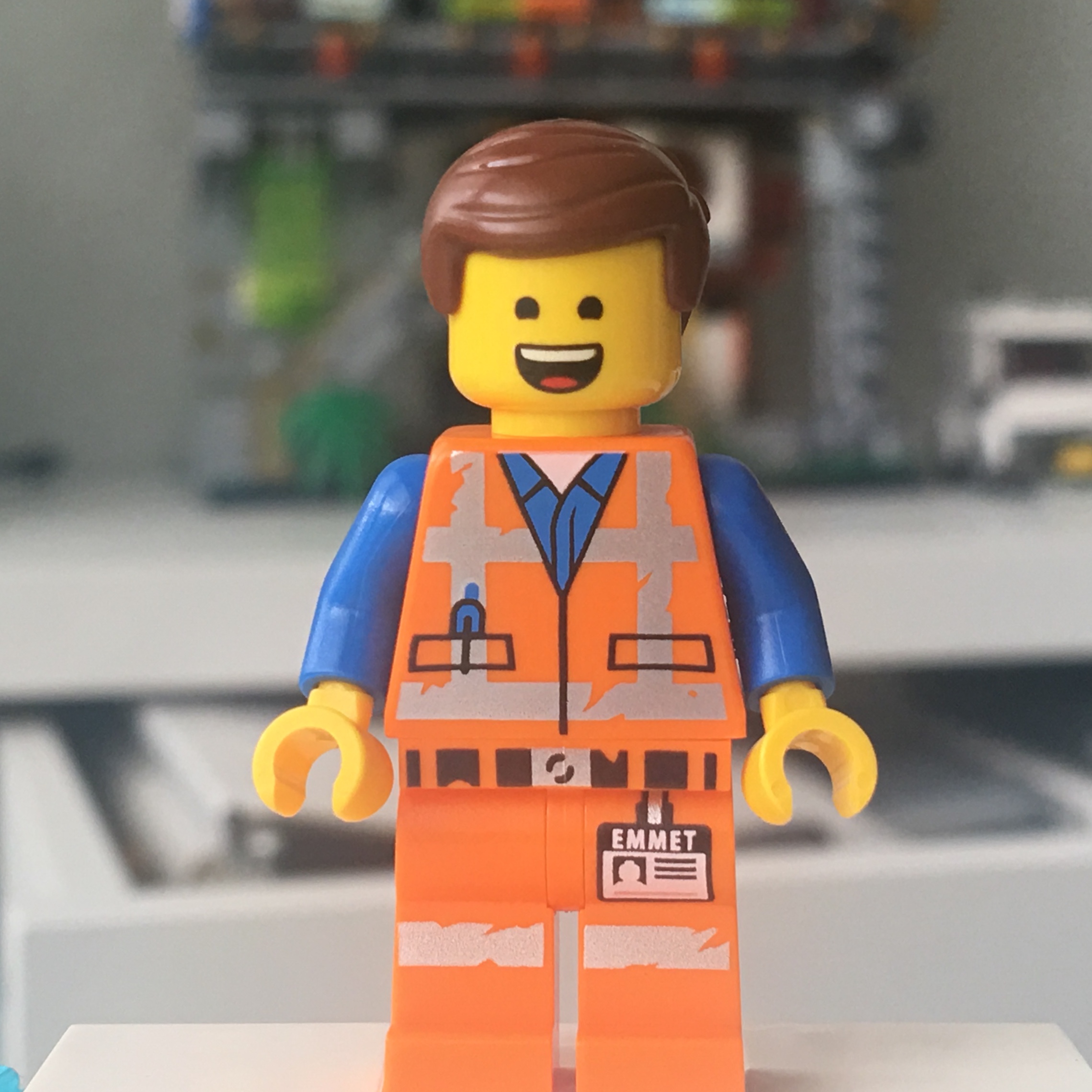 The LEGO Movie 2 Minifigure Emmet - Brick Land