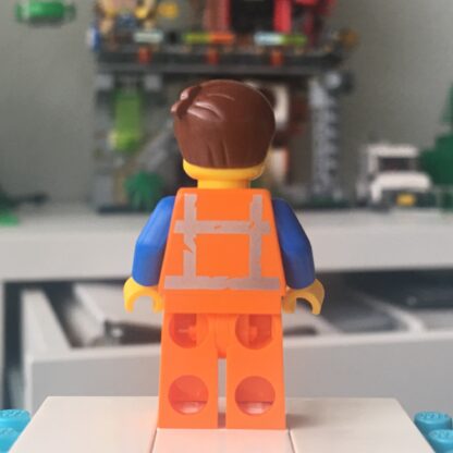 The LEGO Movie 2 Minifigure Star-Stuck Emmet - Image 3