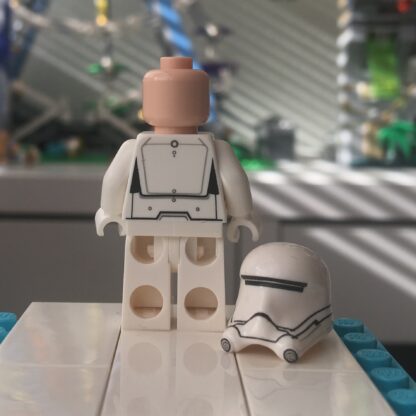 LEGO Star Wars First Order Flametrooper  Minifigure - Image 6