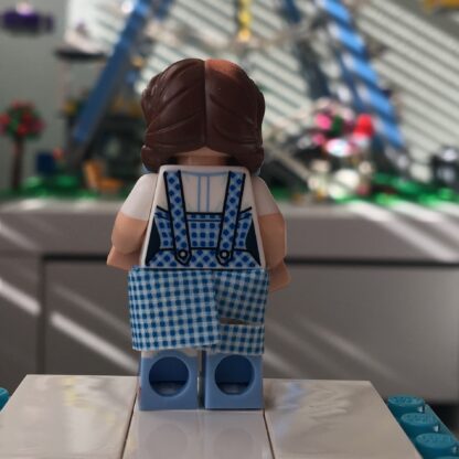 The LEGO Movie 2 Dorothy Minifigure - Image 2