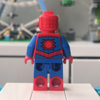 LEGO Spider-Man Minifigure with Dark Red Web Pattern, Blue Legs - Image 2