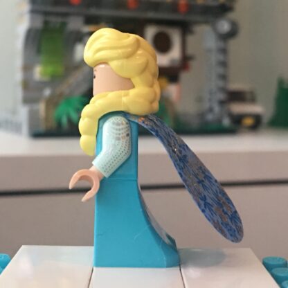 LEGO Disney Series 2 Elsa Minifigure - Image 5