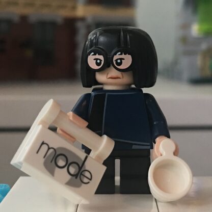 LEGO Edna Mode Minifigure