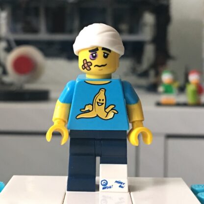 LEGO Clumsy Guy Minifigure - Image 4