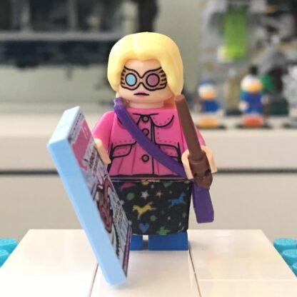 LEGO Luna Lovegood Minifigure - Image 5