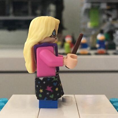 LEGO Luna Lovegood Minifigure - Image 6