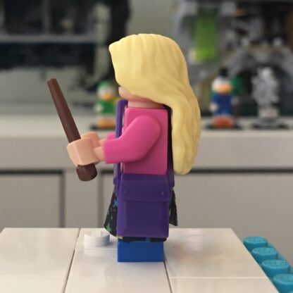 LEGO Luna Lovegood Minifigure - Image 3