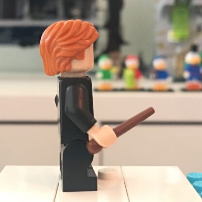 LEGO Ron Weasley Minifigure - Image 4