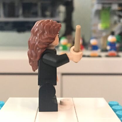 LEGO Hermione Granger in School Robes Minifigure - Image 5