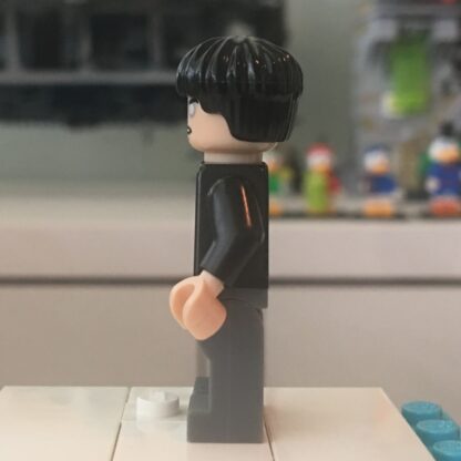 LEGO Credence Barebone Minifigure - Image 6