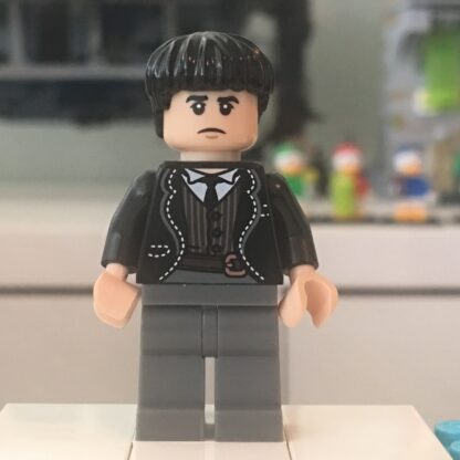 LEGO Credence Barebone Minifigure - Image 3