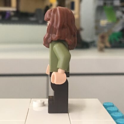 LEGO Joyce Byers Minifigure - Image 5