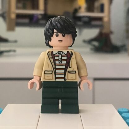 LEGO Mike Wheeler Minifigure - Image 5