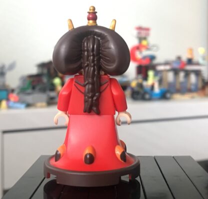 LEGO Star Wars Queen Amidala Minifigure - Image 4