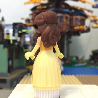 LEGO Disney Belle Minidoll - Image 2