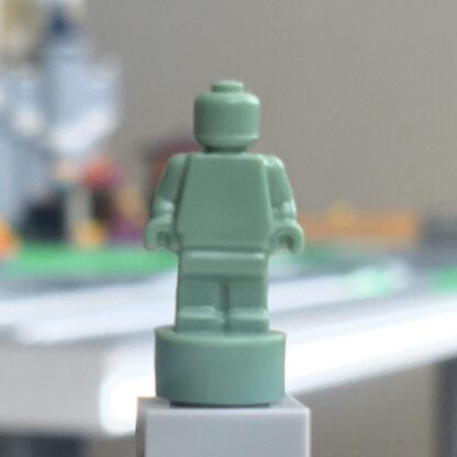 LEGO Sand Green Trophy Minifigure