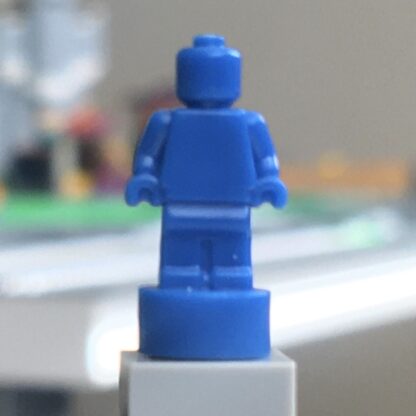 LEGO trophy nano Minifigure Blue color