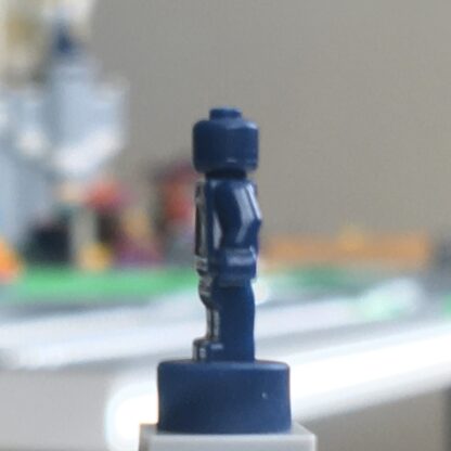 LEGO Trophy or nanofigure - monochrome Dark Blue - Image 2