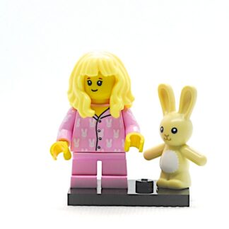 LEGO 71027 CMF 20 Girl in Pajamas 4