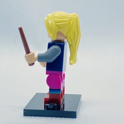 LEGO 71028 Harry Potter Series 2 Minifigures - Luna Lovegood - Image 3