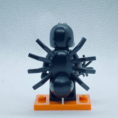 LEGO 71021 CMF Series 18 Minifigures Spider Suit Boy - Image 3