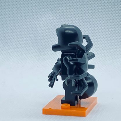 LEGO 71021 CMF Series 18 Minifigures Spider Suit Boy - Image 4