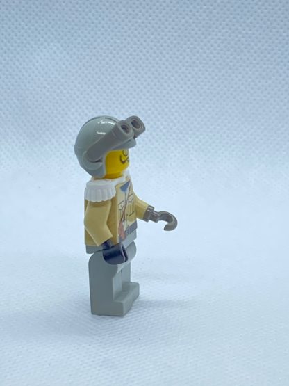 LEGO Baron Von Barron with Light Gray Aviator Cap Minifigure - Image 2