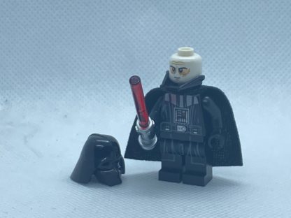 LEGO Darth Vader Minifigure Type 2 Helmet, Spongy Cape - Image 3