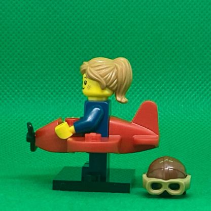 LEGO 71029 CMF Series 21 Minifigures Airplane Girl - Image 4