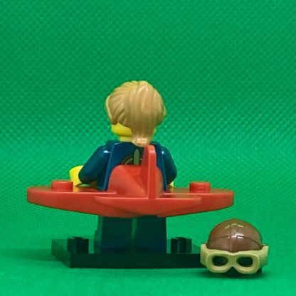 LEGO 71029 CMF Series 21 Minifigures Airplane Girl - Image 5