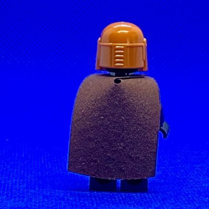 LEGO Star Wars Minifigure Mandalorian Tribe Warrior - Male, Dark Brown Cape, Dark Orange Helmet - Image 3