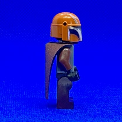 LEGO Star Wars Minifigure Mandalorian Tribe Warrior - Male, Dark Brown Cape, Dark Orange Helmet - Image 4