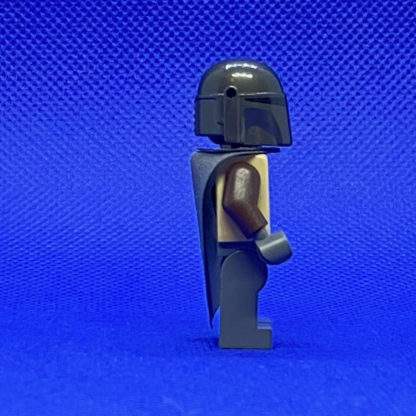 LEGO Star Wars Minifigure The Mandalorian (Din Djarin / 'Mando') - Brown Durasteel Armor - Image 3