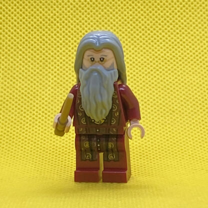 LEGO Albus Dumbledore Minifigure Red Robes - Image 2