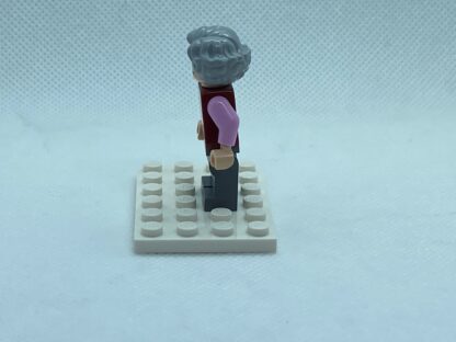 LEGO Minifigure The Trolley Witch - Image 4