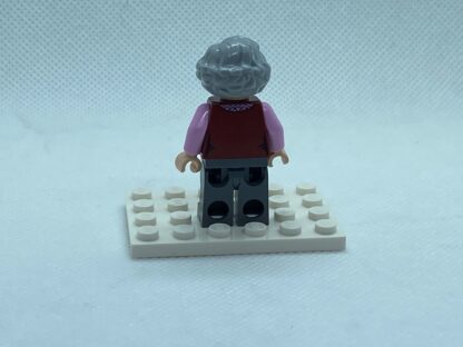 LEGO Minifigure The Trolley Witch - Image 3