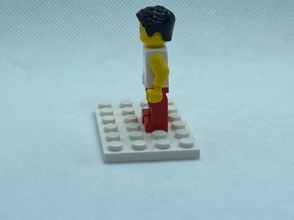 LEGO Minifigure Dragon Boat Race Team Red/White Member 1 - Image 2