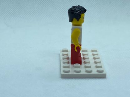 LEGO Minifigure Dragon Boat Race Team Red/White Member 1 - Image 4