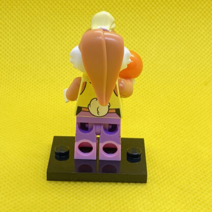 LEGO Looney Tunes Minifigure - Lola Bunny - Image 3