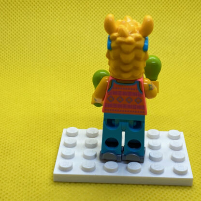 LEGO Vidiyo BeatBox Minifigure Party Llama (L.L.A.M.A.) - Image 4