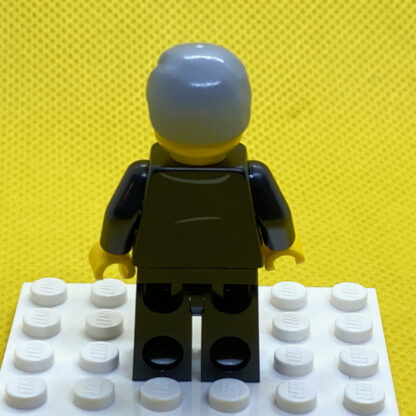 LEGO Minifigure Dragon Boat Race Judge - Image 3