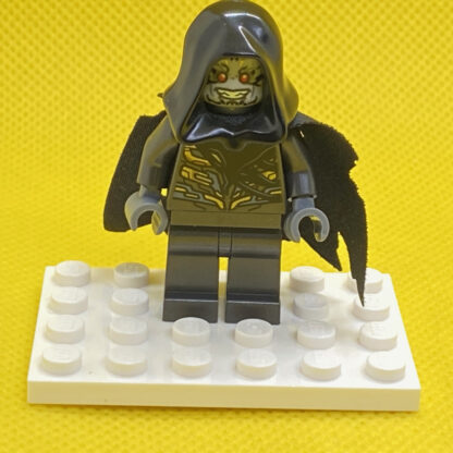 LEGO Corvus Glaive Minifigure - Image 3