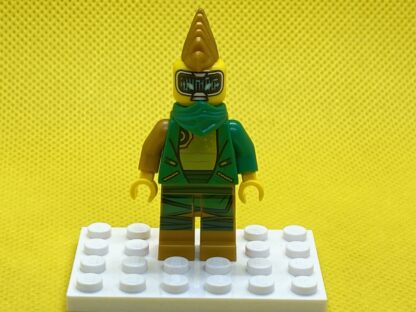 LEGO Ninjago Avatar Lloyd Minifigure - Image 2