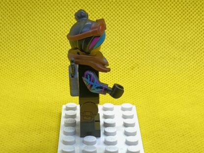 LEGO Lucy Wyldstyle Minifigure - Image 2