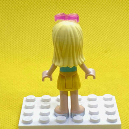 LEGO Stephanie Minidoll in a Yellow Skirt - Image 4