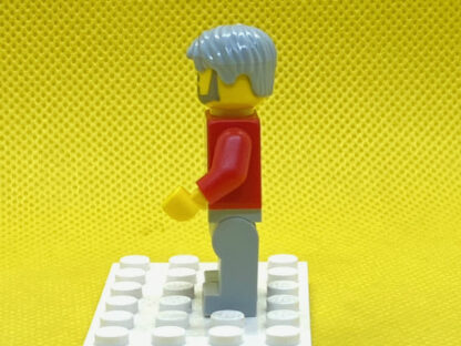 LEGO Man with grey hair and beard Minifigure - Image 2