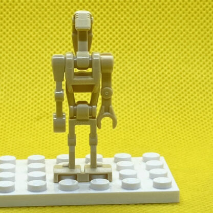 LEGO Star Wars Battle Droid with One Straight Arm Minifigure - Image 3