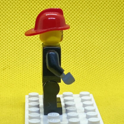 LEGO Fire Man Minifigure - Reflective Stripes with Utility Belt, Red Fire Helmet, Goatee - Image 4